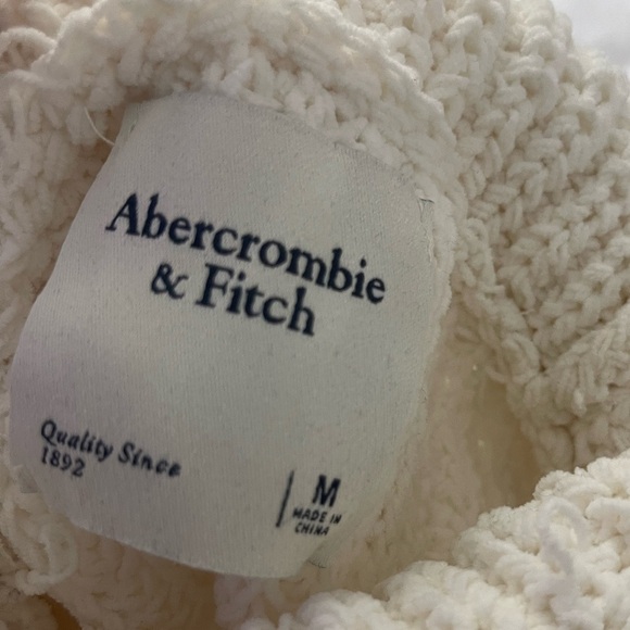 A&F turtle neck sweater - Picture 4 of 4